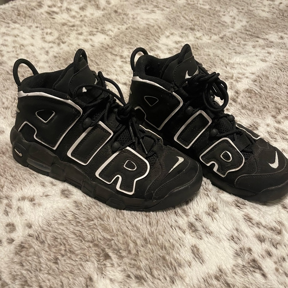 Nike air more uptempo